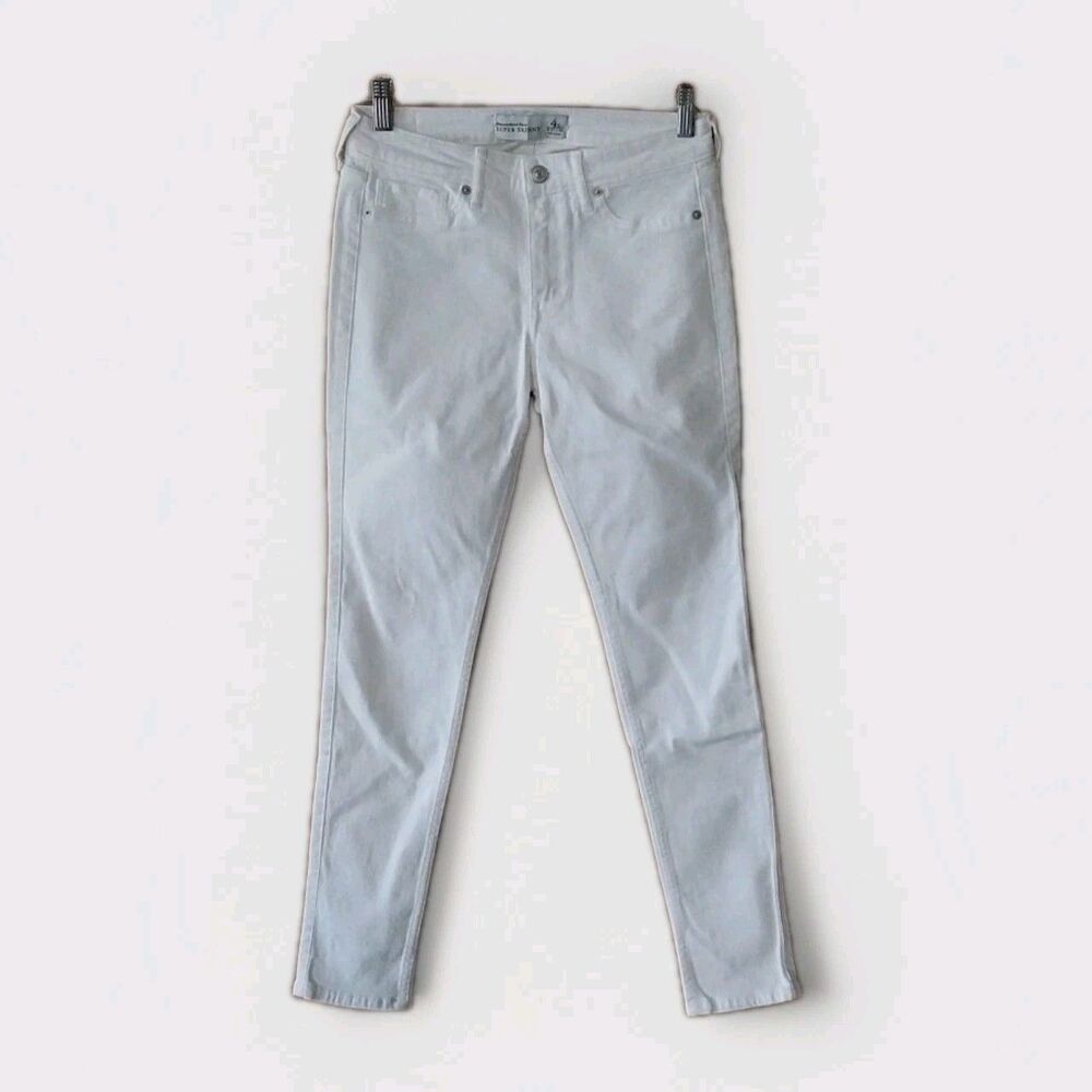 Abercrombie Fitch Super Skinny Womens 4S SHORT 27/29 White Denim Jeans Chic EUC